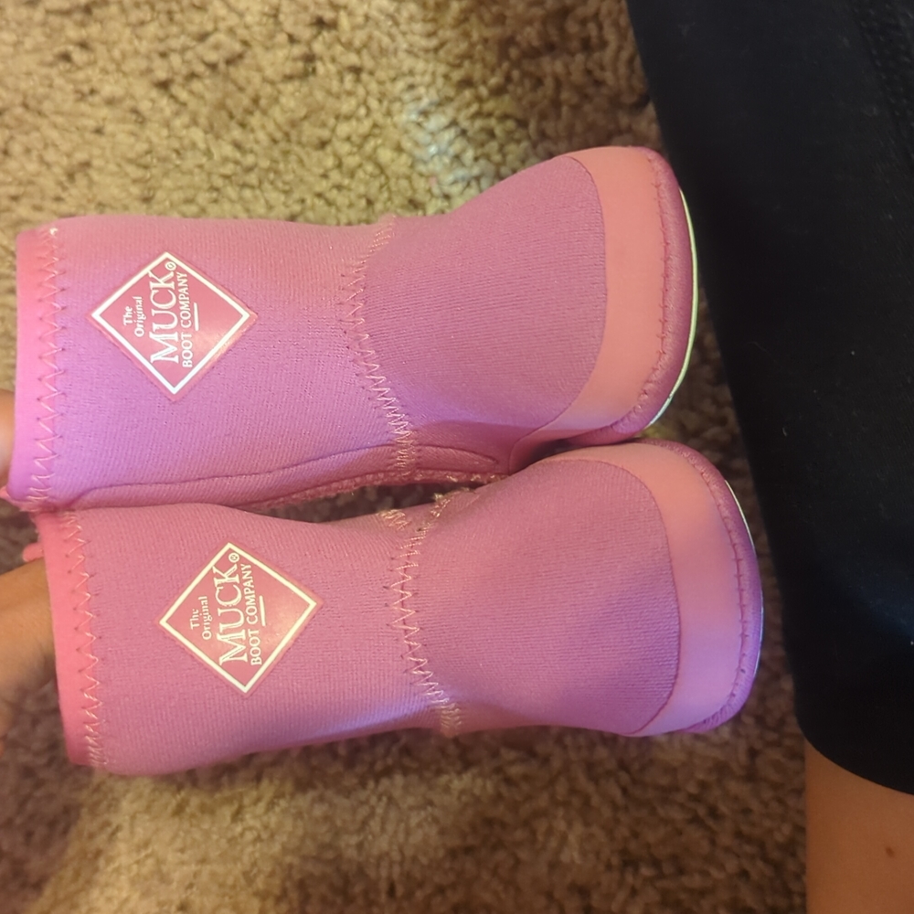 Baby girl muck boots